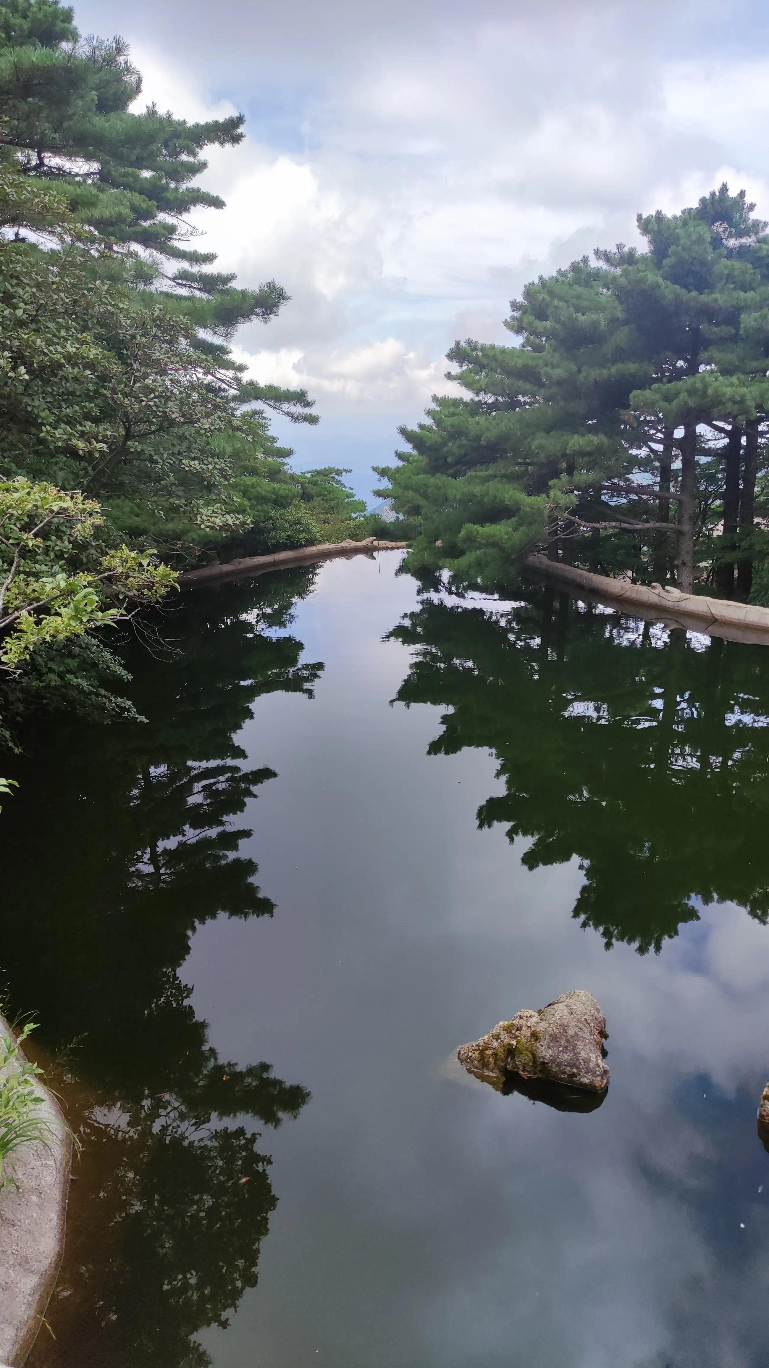 这哪是爬山 这是要拿下黄山