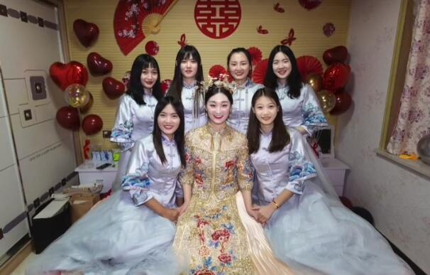 70万结婚，媳妇却玩消失，结婚花近70万，媳妇却不见了，花费近70万结婚，媳妇却消失了，结婚花费70万，媳妇却失踪了，花费70万结婚，媳妇却消失了